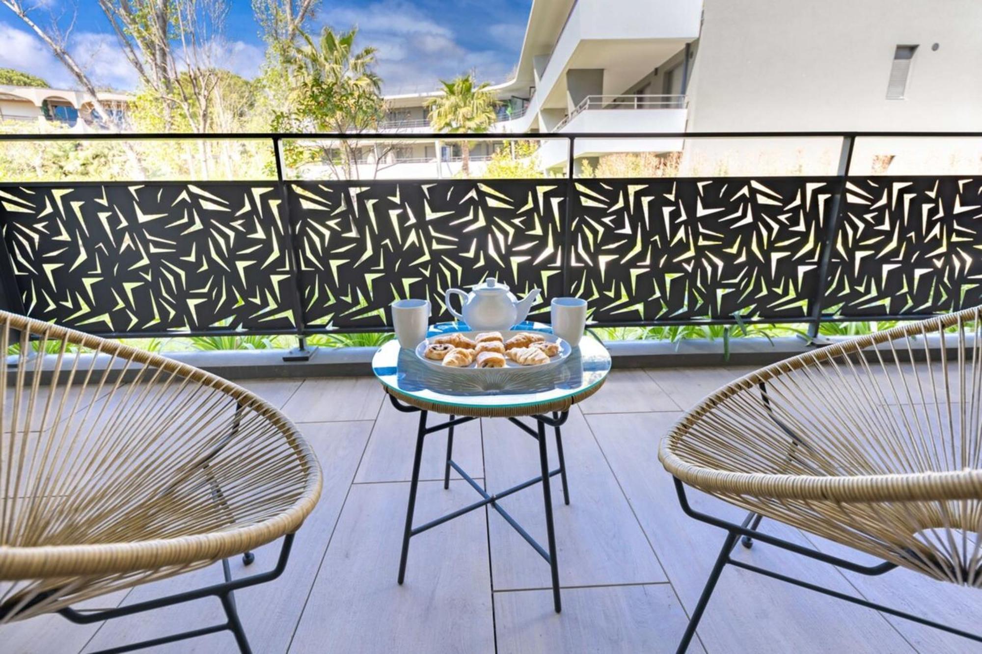 06Ah - Superb Waterfront T2 - Swimming Pool Apartment Villeneuve-Loubet Bagian luar foto